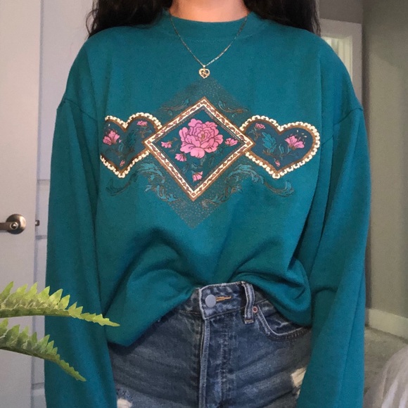 Sweaters - Vintage Sweatshirt